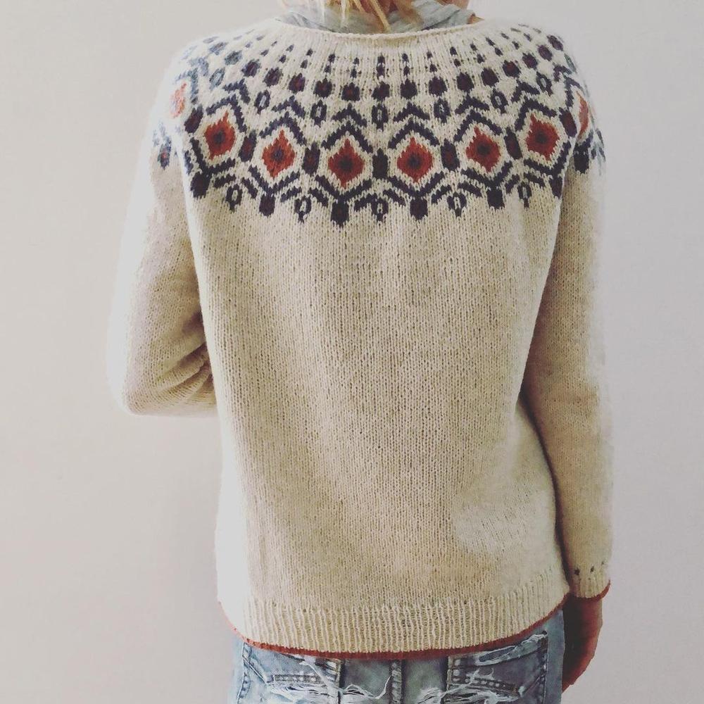 Exklusiver Handgefertigter Strickpullover