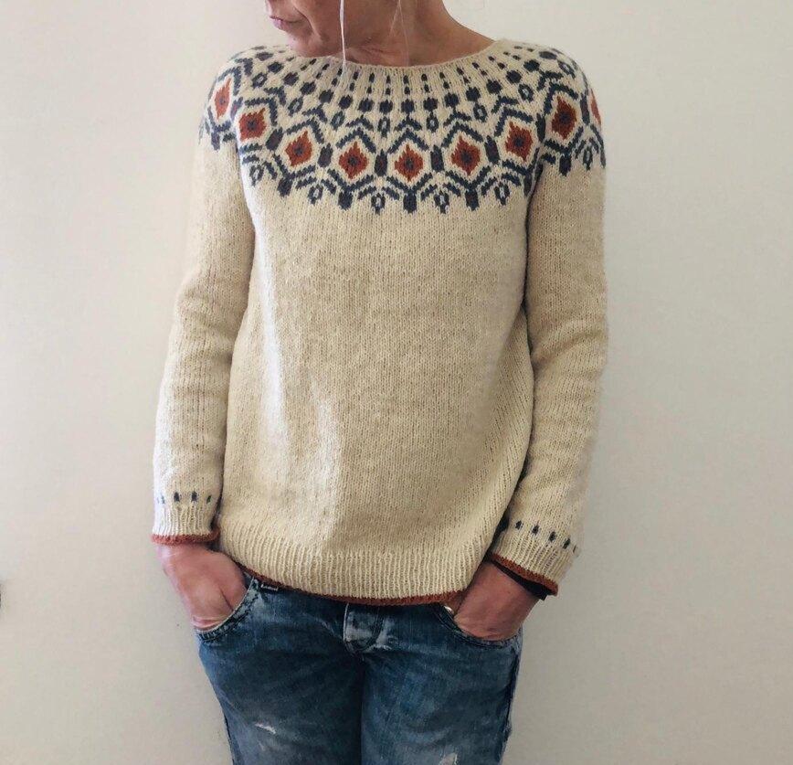 Exklusiver Handgefertigter Strickpullover