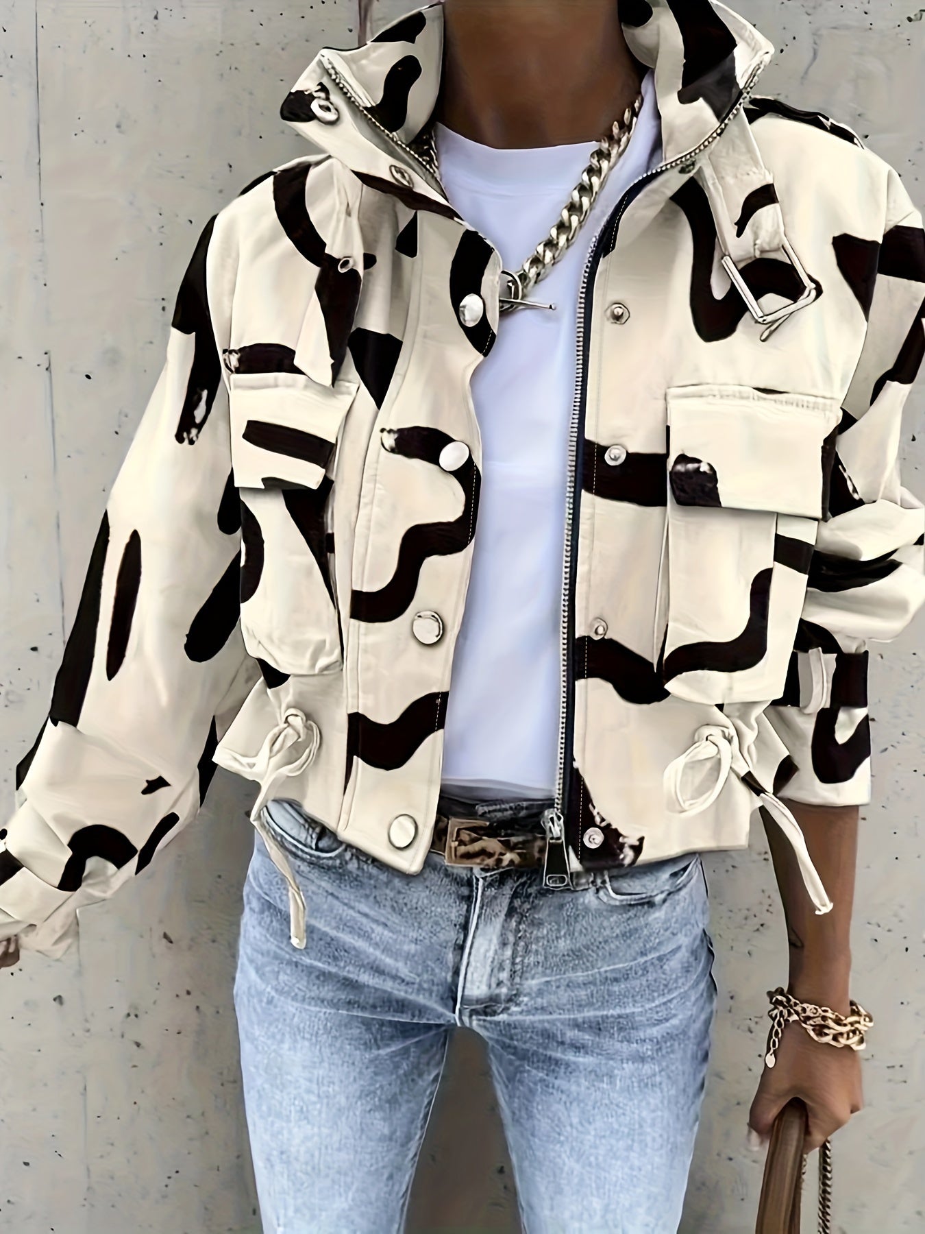 Stilvolle Damenjacke mit Stehkragen