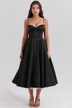 Elegantes Figurbetontes Damenkleid