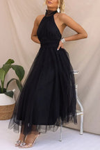 Elegantes schulterfreies Abendkleid