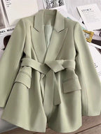 Emilia Taillierter Blazer mit Funktionalen Taschen