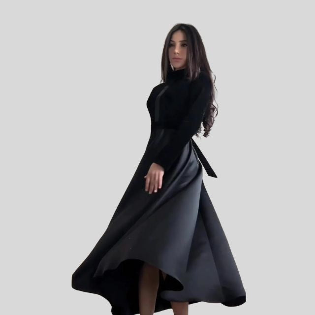 Elegantes Samt-Turtleneck-Kleid mit schwingendem Saum