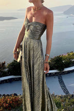 Frauen Maxikleid mit schulterfreiem Design