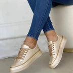 Stilvolle Damensneaker mit goldenen Details